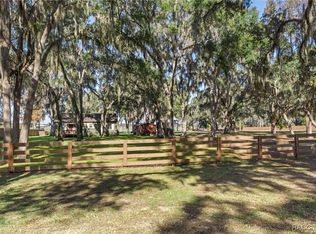 6185 W Riverbend Rd, Dunnellon, FL 34433