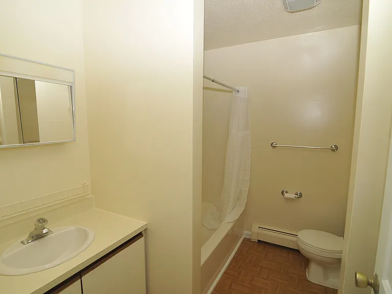 132 Lori Ln #132 — Photo 6
