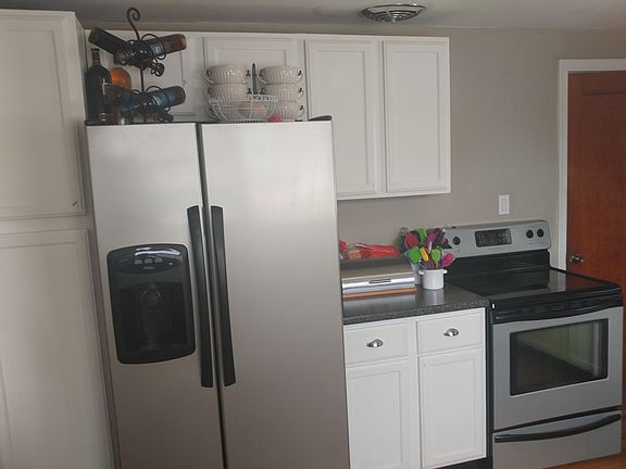 2nd image of 1 N Jefferson St