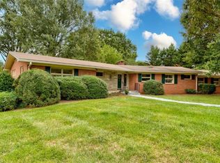 110 Buckingham Rd, Winston Salem, NC 27104