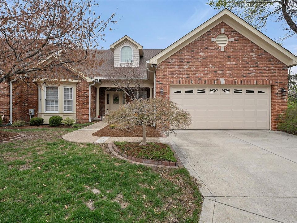 1st image of 12303 Courtyard Lake Dr