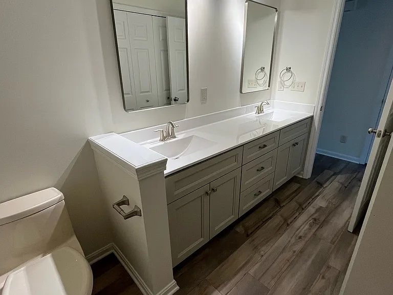225 N Miami Ave — Photo 10