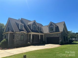 1132 Mount Holly Huntersville Rd, Charlotte, NC 28214