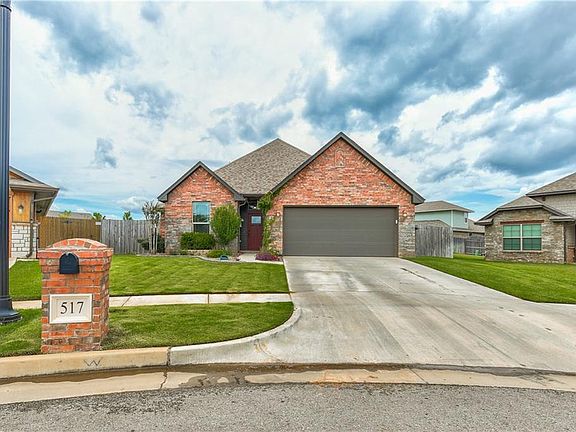 2nd image of 517 NW 179th Cir
