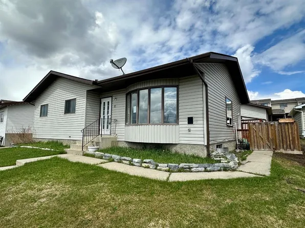 6 S Hillside Ave, Swan Hills, AB T0G 2C0