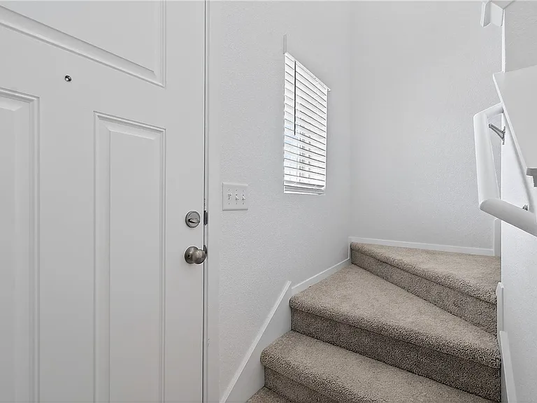 6802 SW Dignity Ave — Photo 32