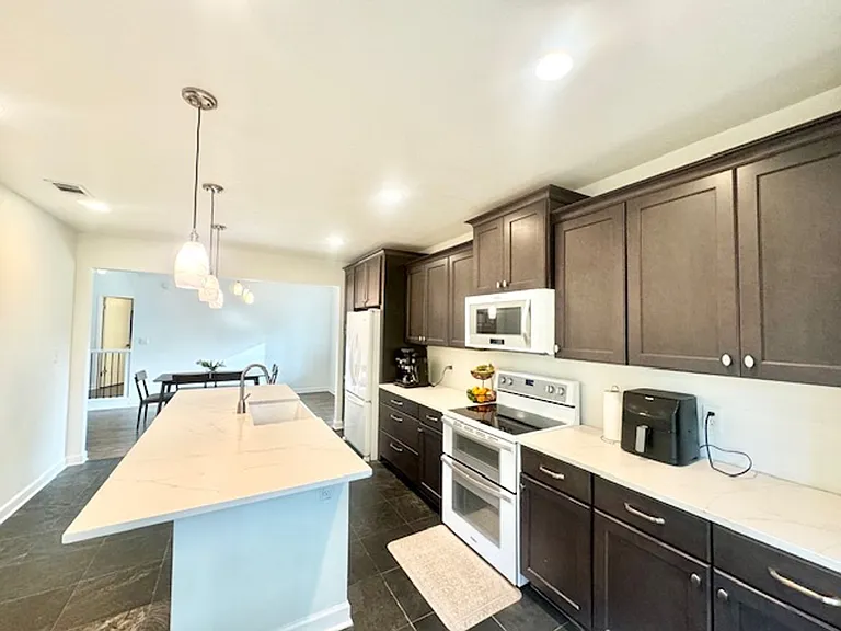 155 Gleneagles Dr — Photo 7