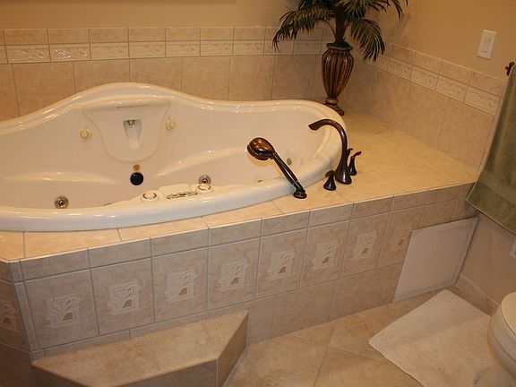 Jetted Tub