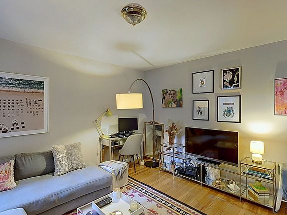 5th image of 303 W 19th St APT 31
