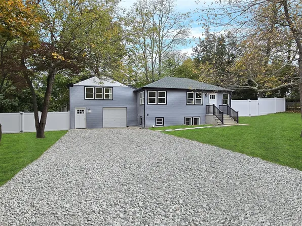 55 Hickory Road, Rocky Point, NY 11778