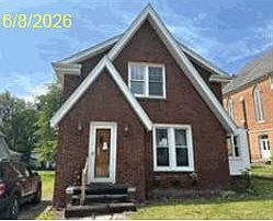1st image of 123 Seward St