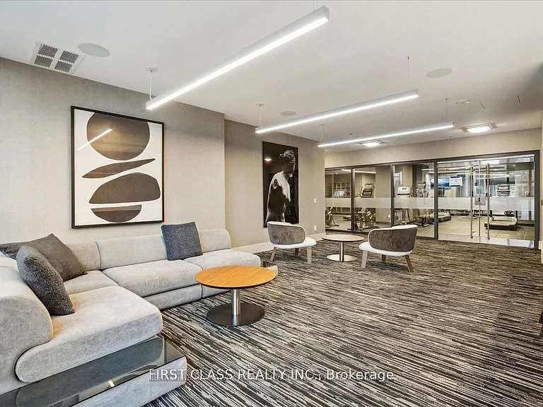 286 Main St #913 — Photo 25