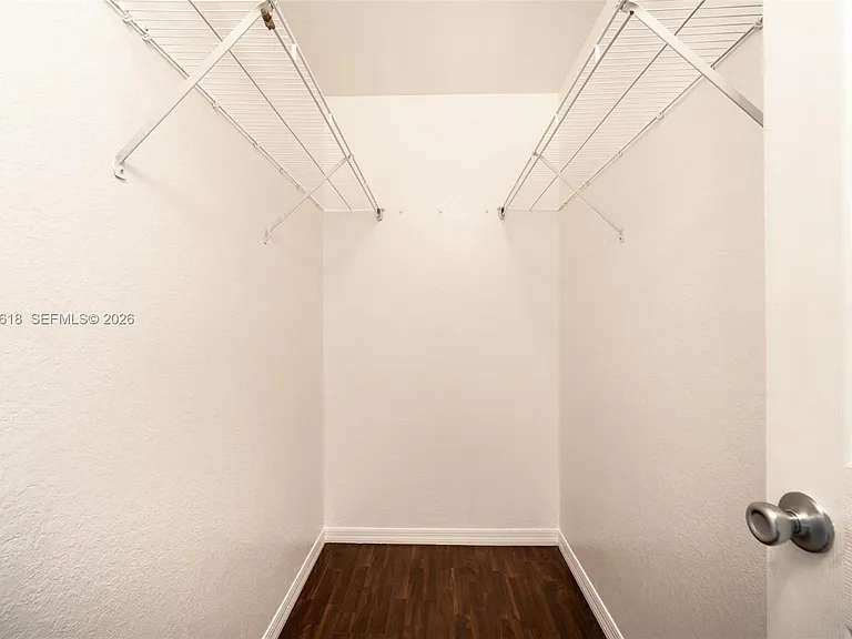 6051 SW 19th Pl — Photo 17