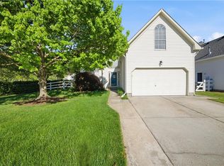 2572 Seven Kings Rd, Virginia Beach, VA 23456