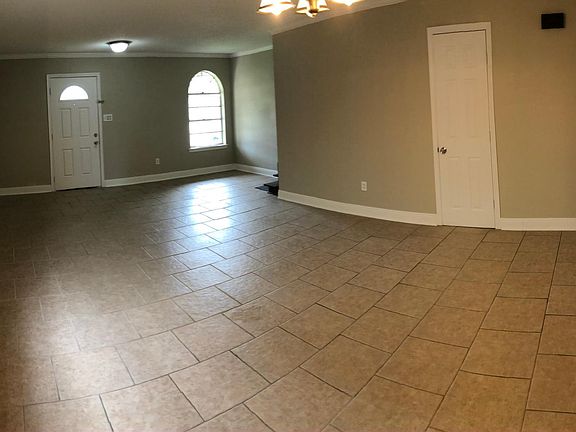 2nd image of 3741 Bunkerhill Dr