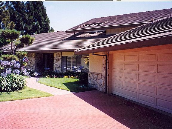 Entrance from driveway