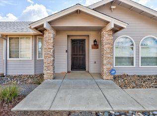 47998 Miami Highlands Dr, Oakhurst, CA
