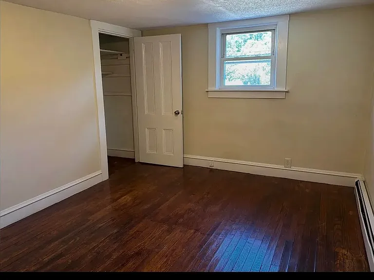 1722 W Main Rd — Photo 16