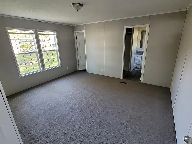 2801 S Stone Rd #83 — Photo 7