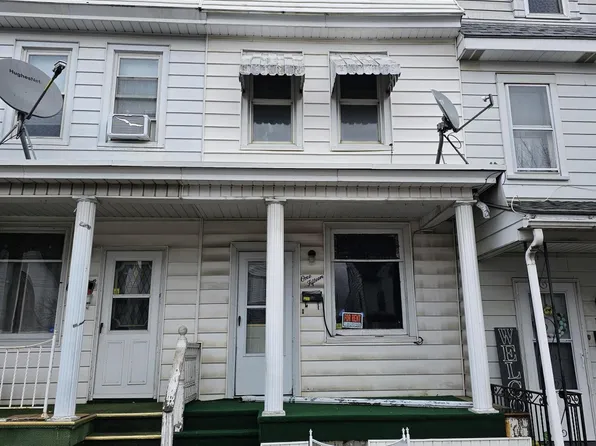 115 S Maple St, Mount Carmel, PA 17851