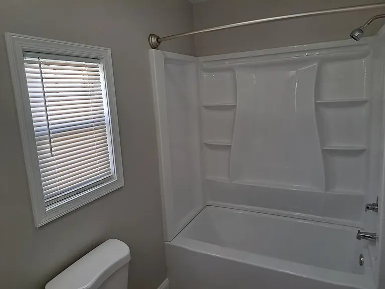 122 W Main St #REAR — Photo 7