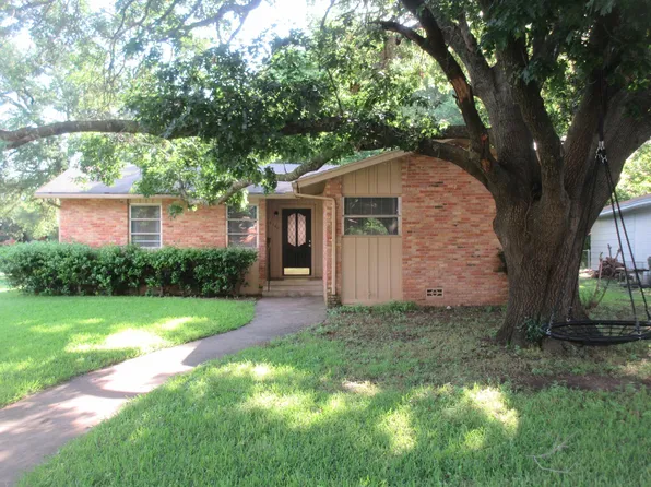 2141 Hermanson Dr, Waco, TX 76710