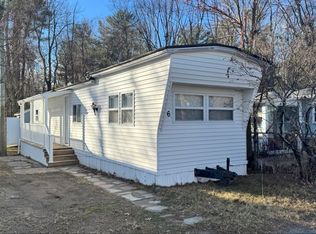 868 Southampton Rd TRLR 6, Westfield, MA 01085