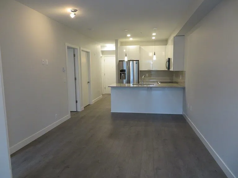 19940 Brydon Cres #209 — Photo 3