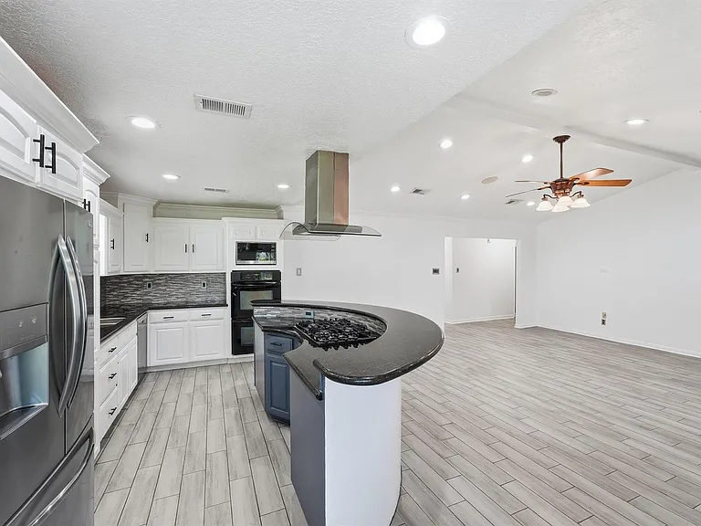 1727 Beckman Dr — Photo 9