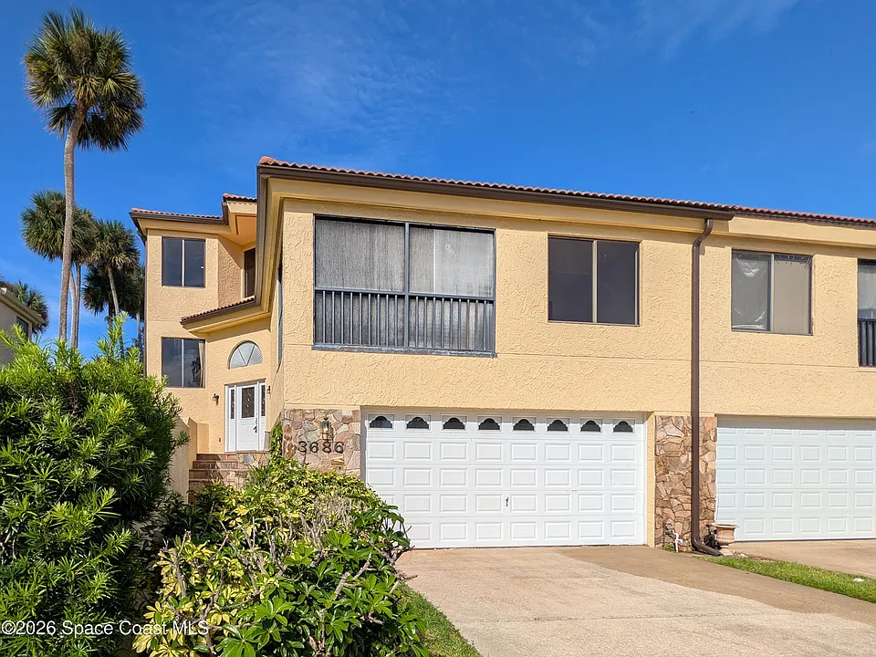 3686 Muirfield Dr