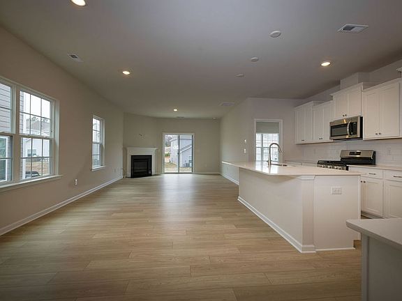 2nd image of 1709 Heron Ct