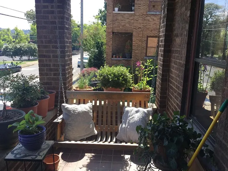 Porch swing to spend quiet times outside of your apartment