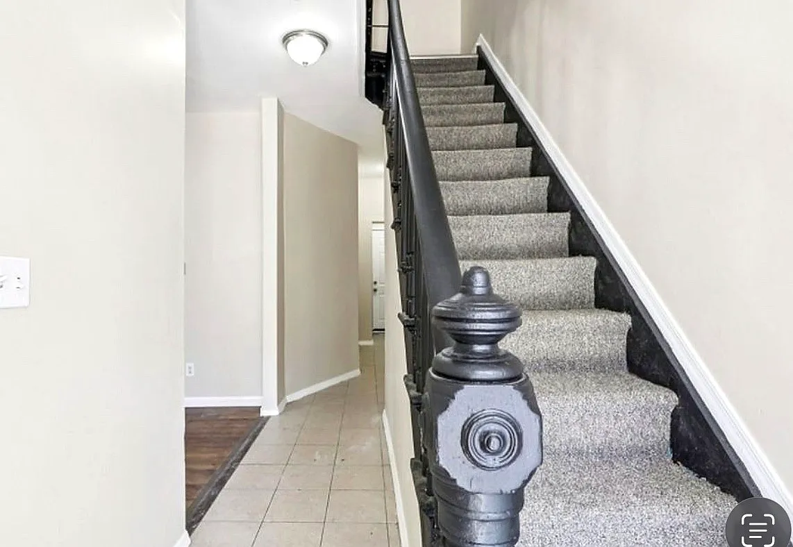 3 bed, 1.5 bath, $2,000 — Photo 2