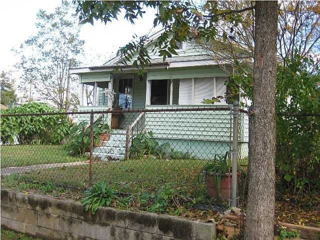 2nd image of 621 S Corning St