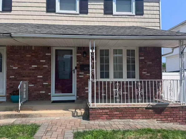 483 Barlow Ave, Staten Island, NY 10308