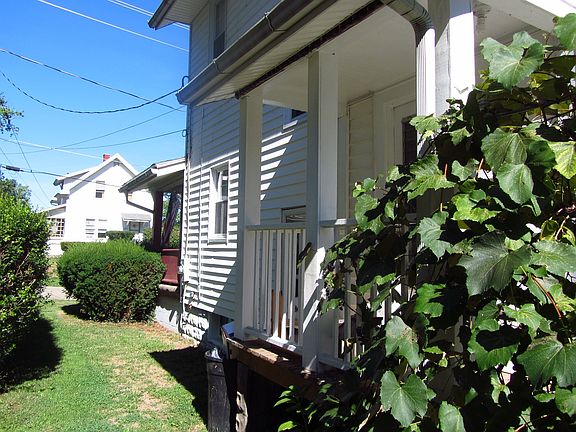 Side porch - view toward st.