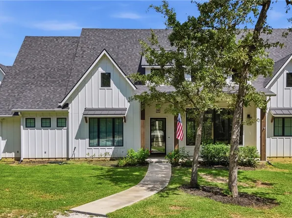 1629 Sawmill Rd, Franklin, TX 77856
