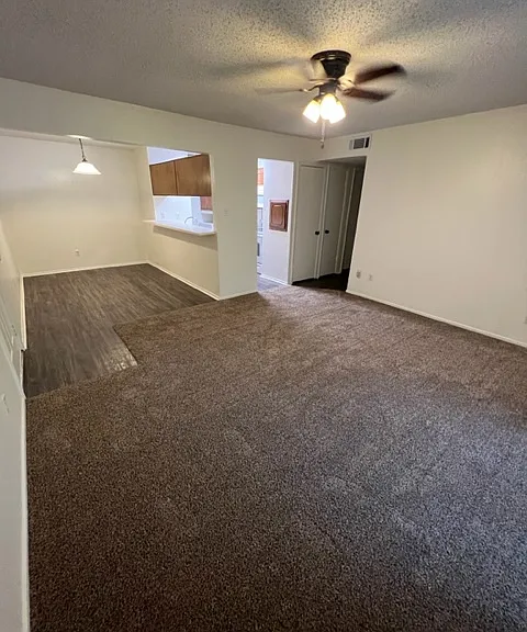 201 W Spence St #8-A — Photo 1
