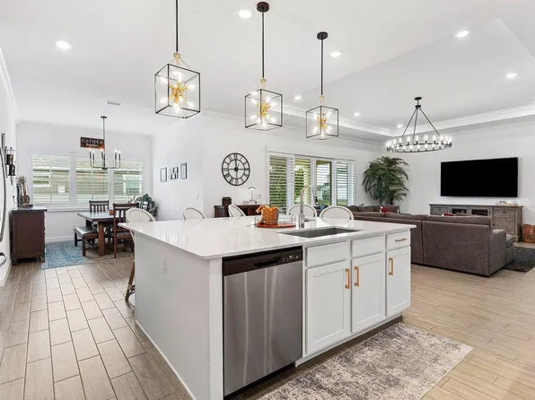 962 Castaway Court, Loxahatchee, FL 33470