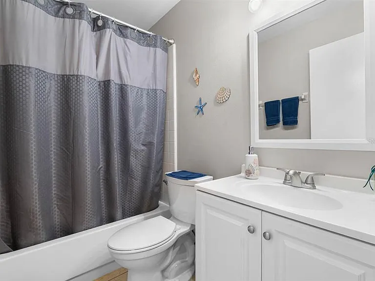 1906 Canterbury Ln #26 — Photo 15