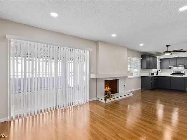 2934 Vegas Valley Dr, Las Vegas, NV 89121