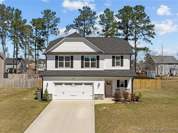 1120 Mayfern Dr, Hope Mills, NC 28348