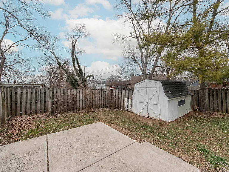 2943 Desoto Way — Photo 22