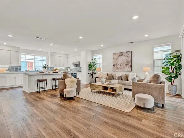 1070 N Anaheim Blvd Unit 1, Anaheim, CA 92801