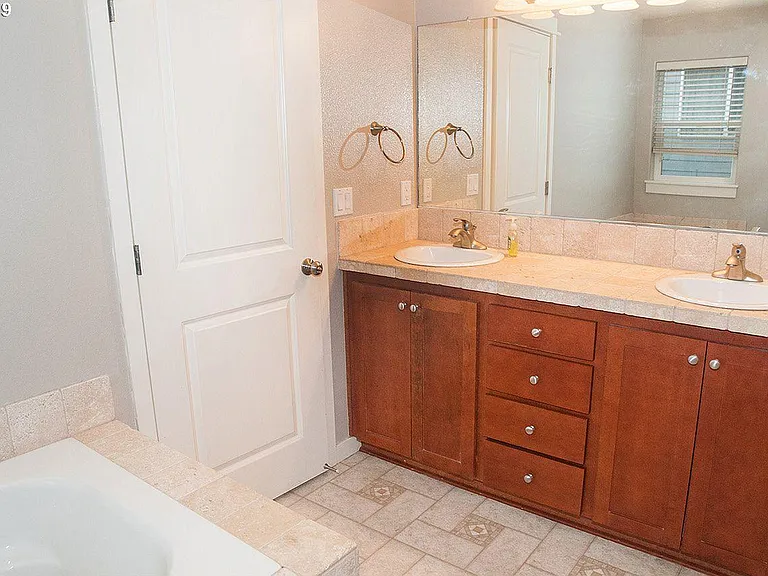 15135 SW 93rd Ave — Photo 9