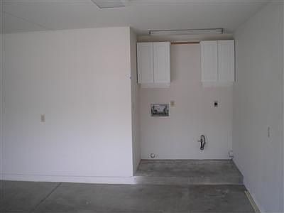 4th image of 220 E Rancho Vista Way