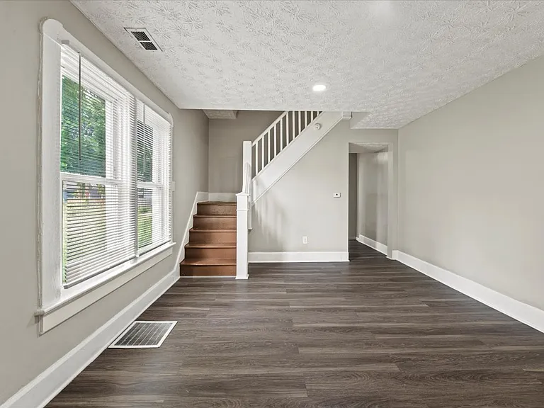 2954 Central Ave — Photo 4