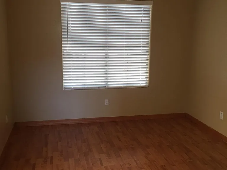 17236 W Country Gables Dr — Photo 10