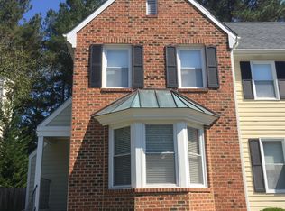 37 Forest Gln, Chapel Hill, NC 27517