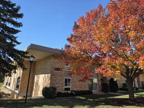 11957 West Appleton AVENUE #14, Milwaukee, WI 53224